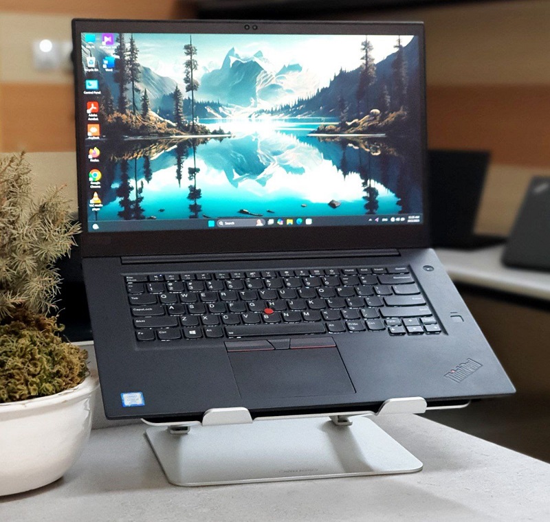 لپ تاپ Lenovo ThinkPad X1 Extreme استوک